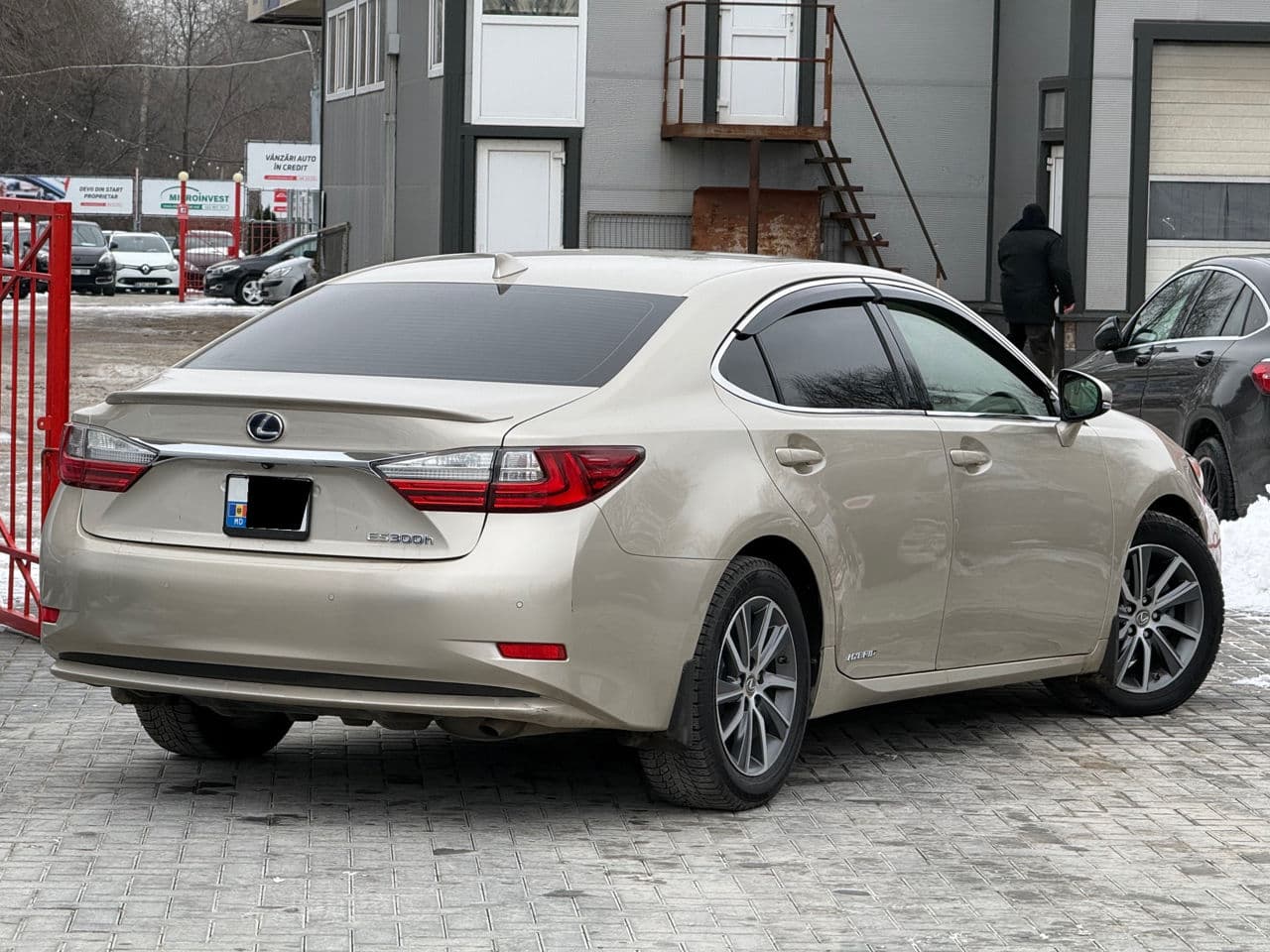 Lexus ES 300h 2016 — Миниатюра 4