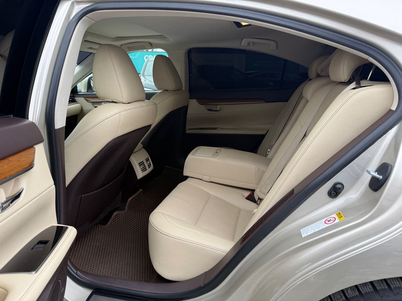 Lexus ES 300h 2016 — Миниатюра 17
