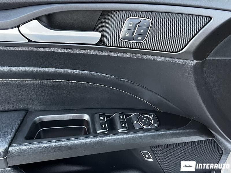 2018 Ford Fusion — Miniatură 14