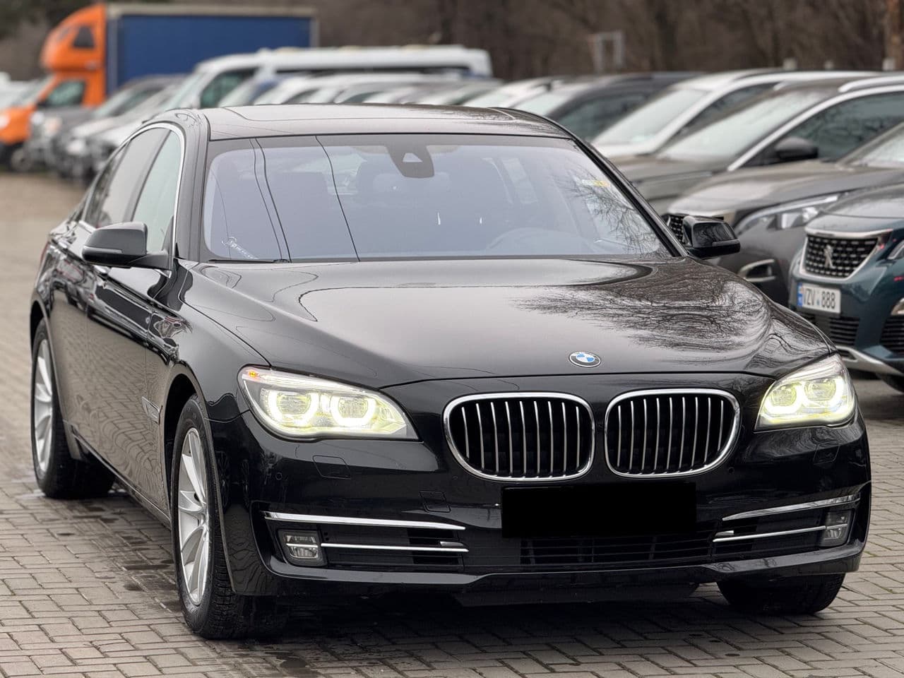 BMW 730 2014 — Миниатюра 3