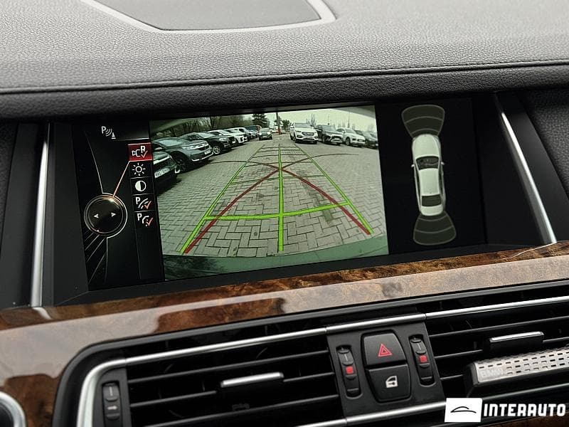 BMW 730 2014 — Миниатюра 17