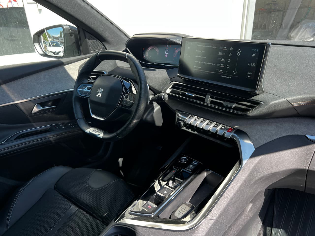 Peugeot 3008 2023 — Миниатюра 6