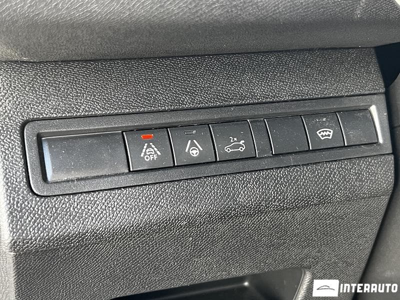 Peugeot 3008 2023 — Миниатюра 15