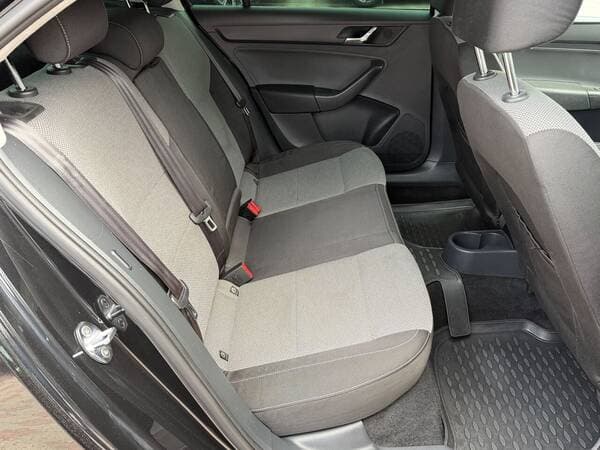 Skoda Rapid 2013 — Миниатюра 15