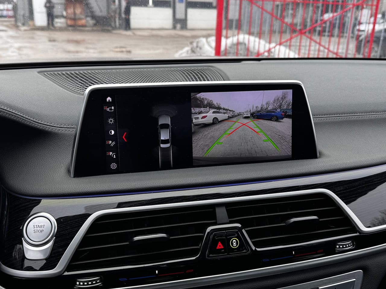 BMW 740e 2017 — Миниатюра 10