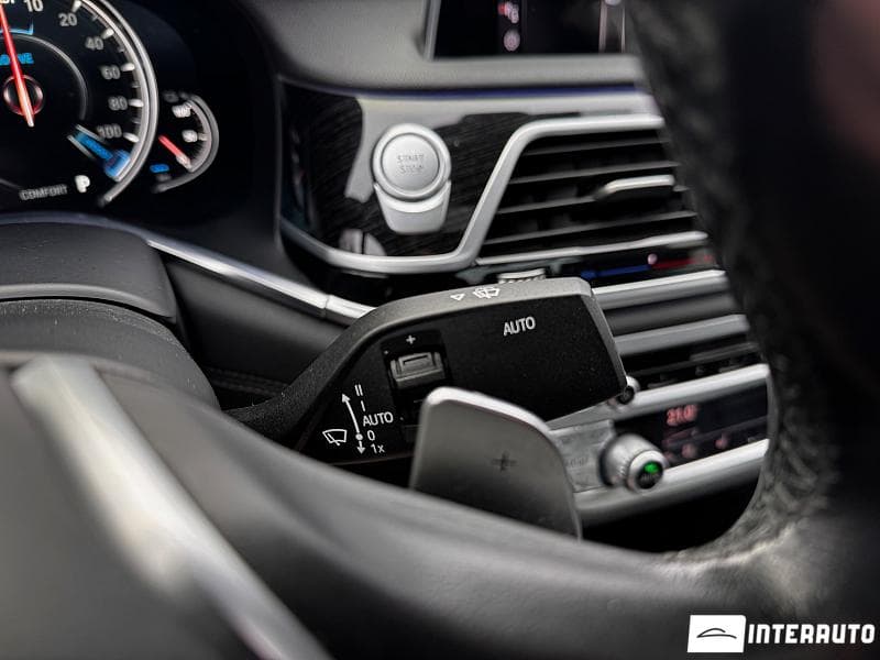 BMW 740e 2017 — Миниатюра 13