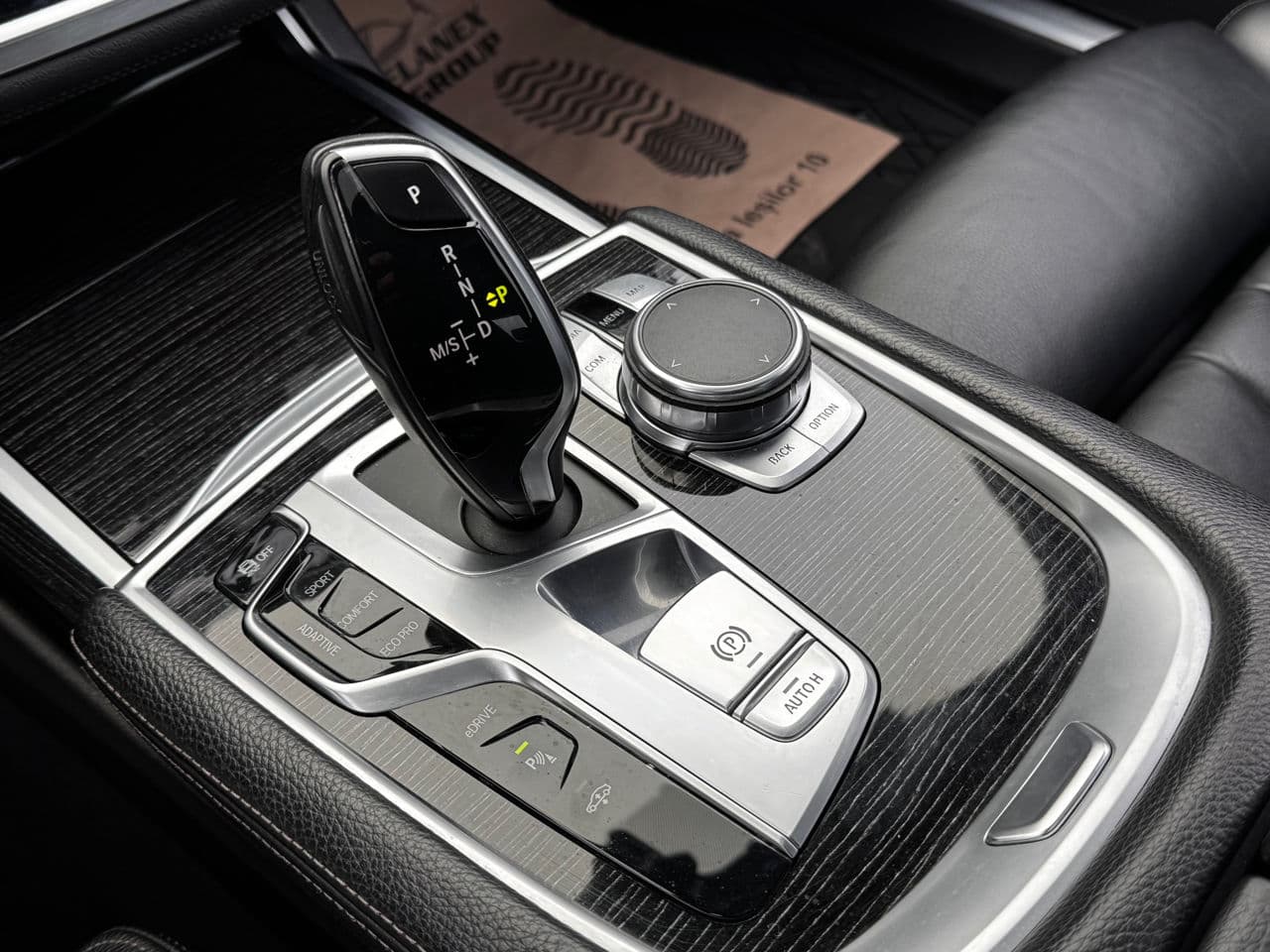 BMW 740e 2017 — Миниатюра 12