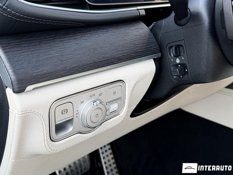 Mercedes GLS 580 2022 — Миниатюра 13
