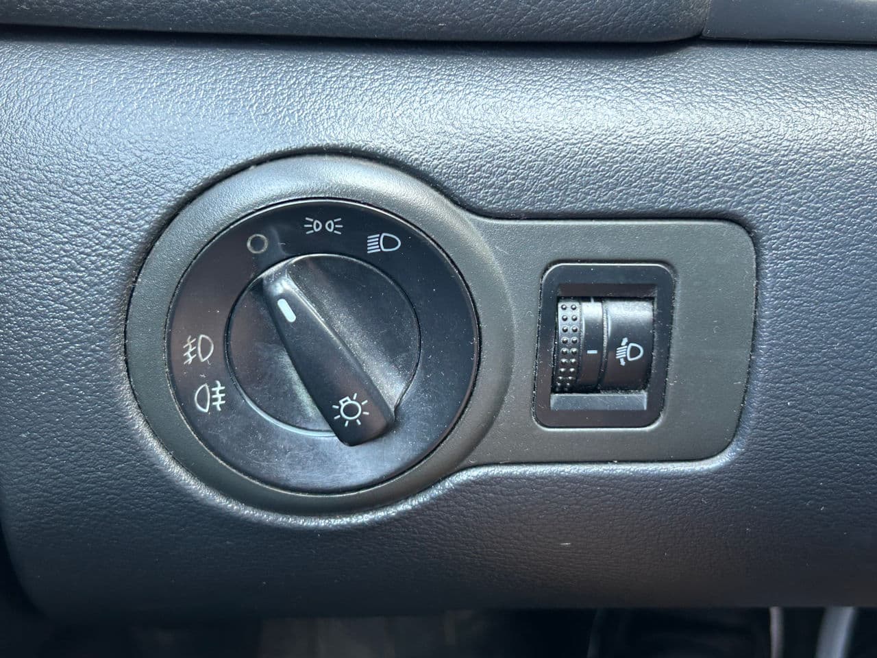 Skoda Octavia 2006 — Миниатюра 8