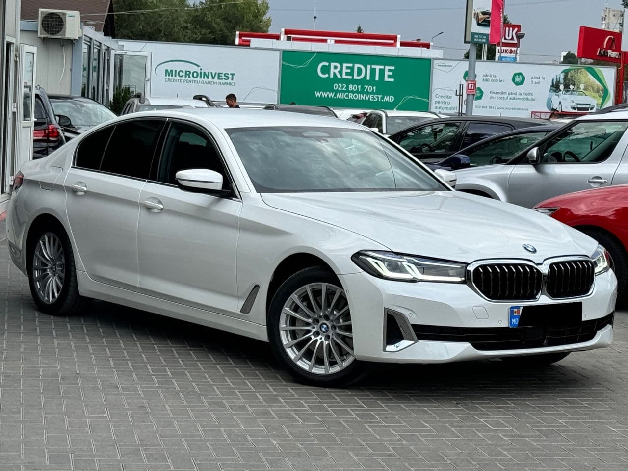 BMW 530e 2020 — Миниатюра 3