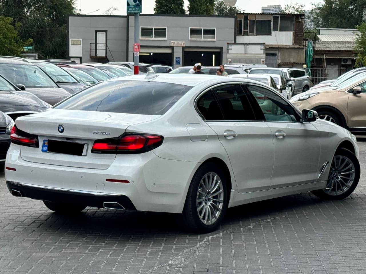 BMW 530e 2020 — Миниатюра 2
