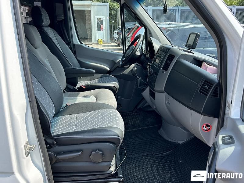 Mercedes Sprinter 2011 — Миниатюра 15