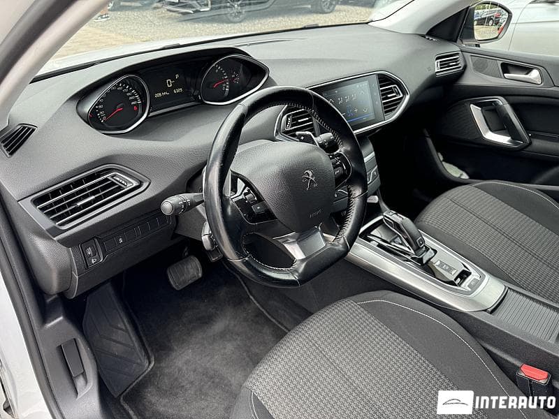 Peugeot 308 2018 — Миниатюра 7