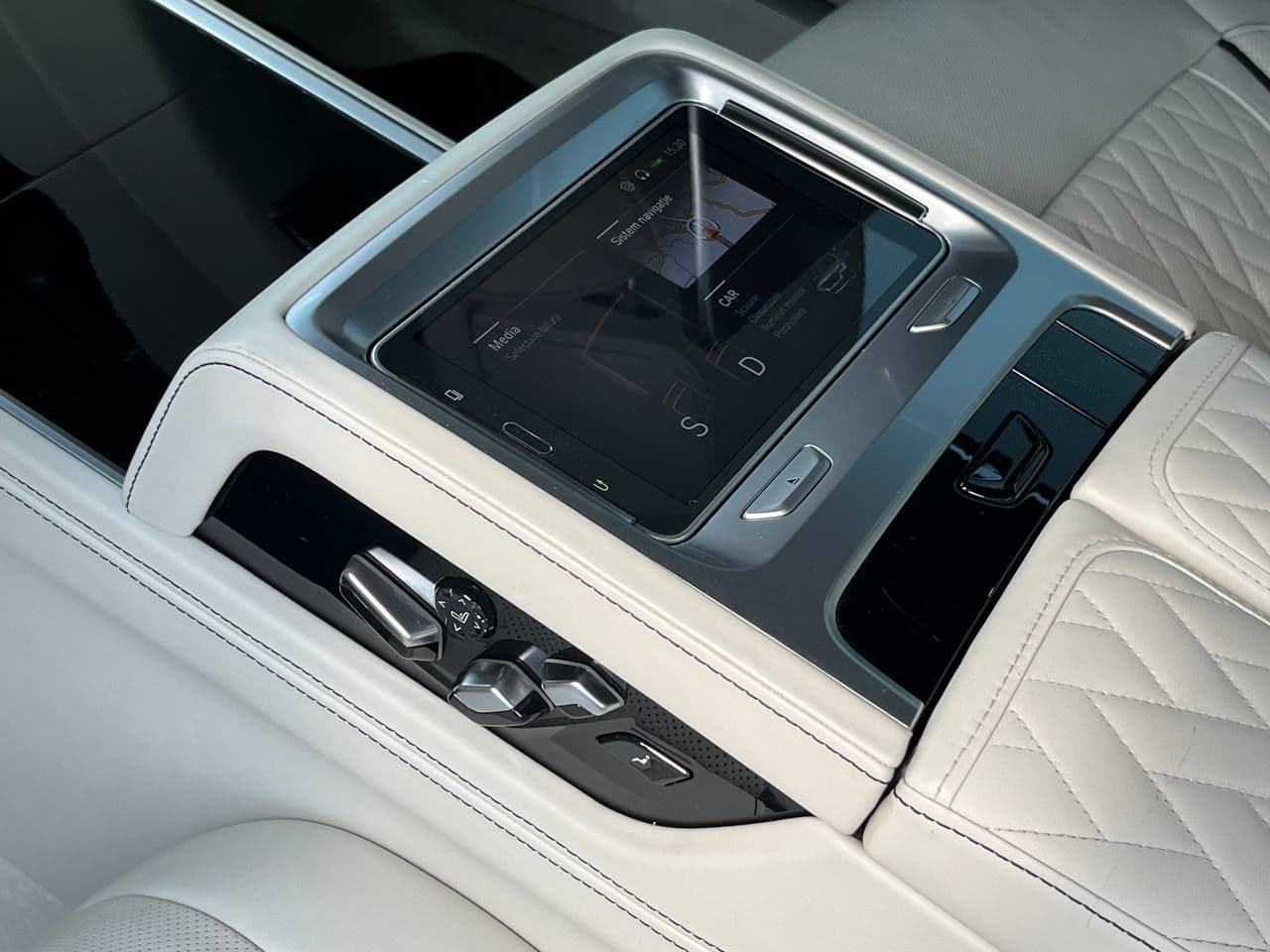 BMW 745e 2020 — Миниатюра 21