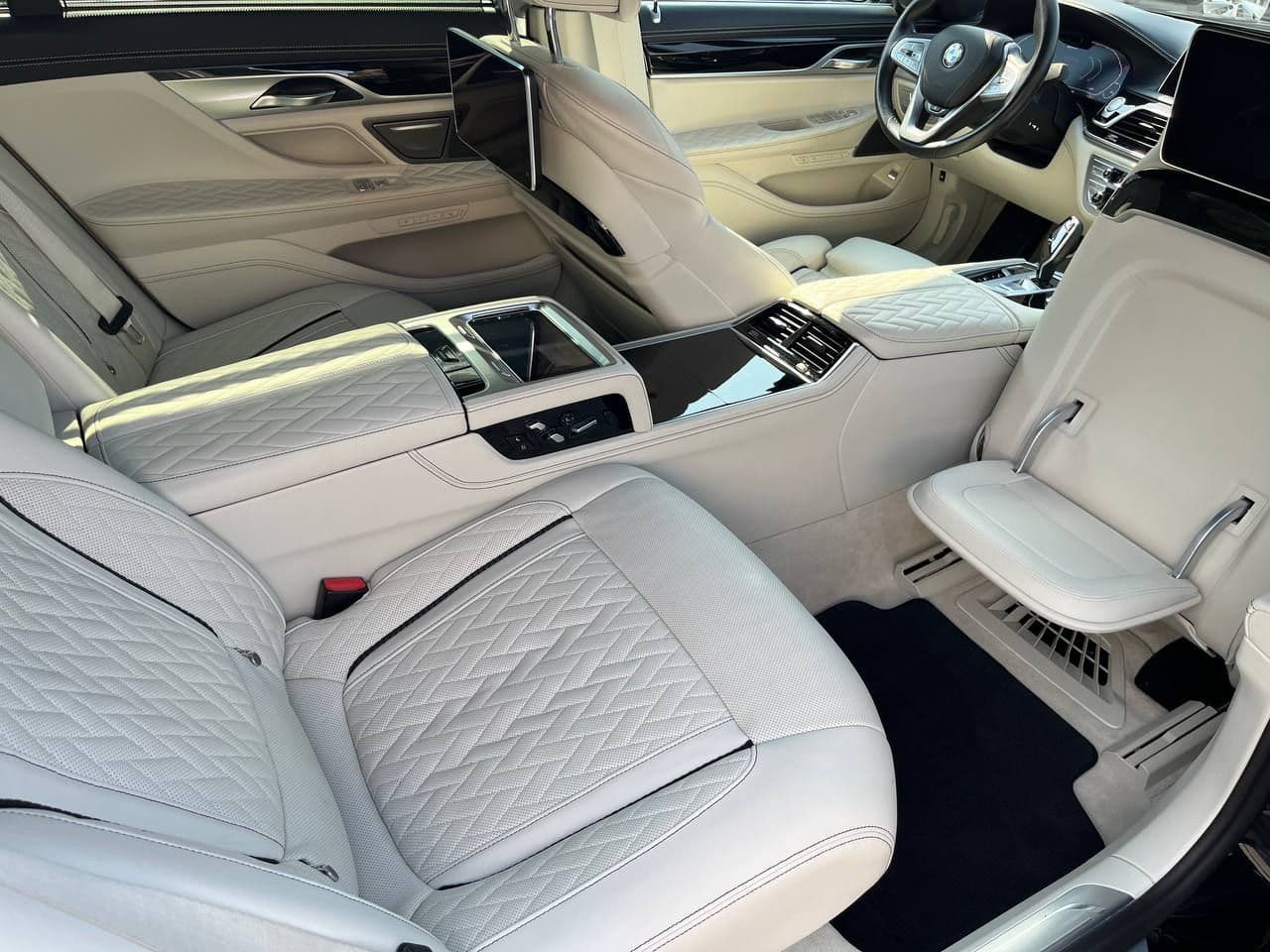 BMW 745e 2020 — Миниатюра 20