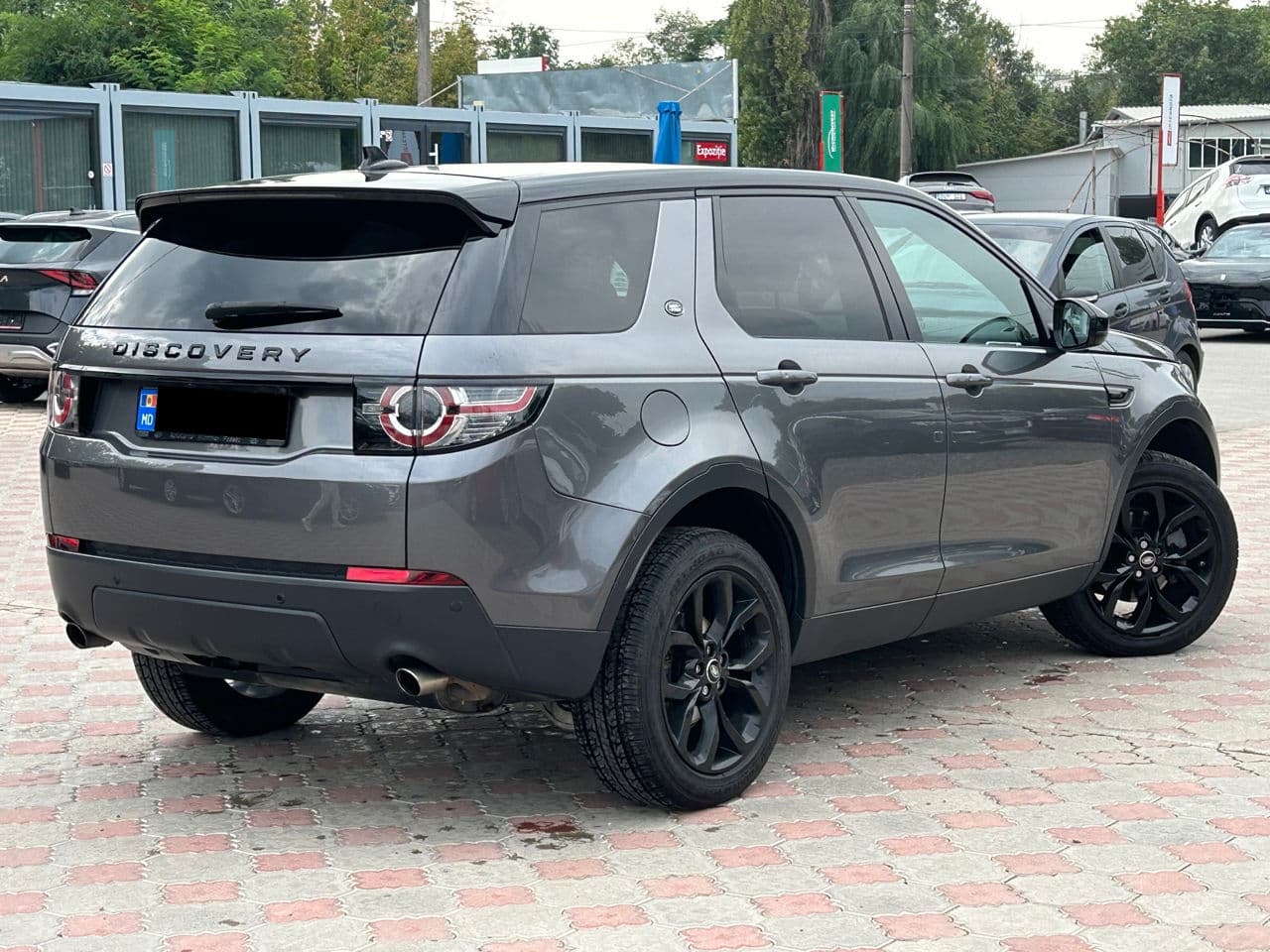 Land Rover Discovery Sport 2016 — Миниатюра 3