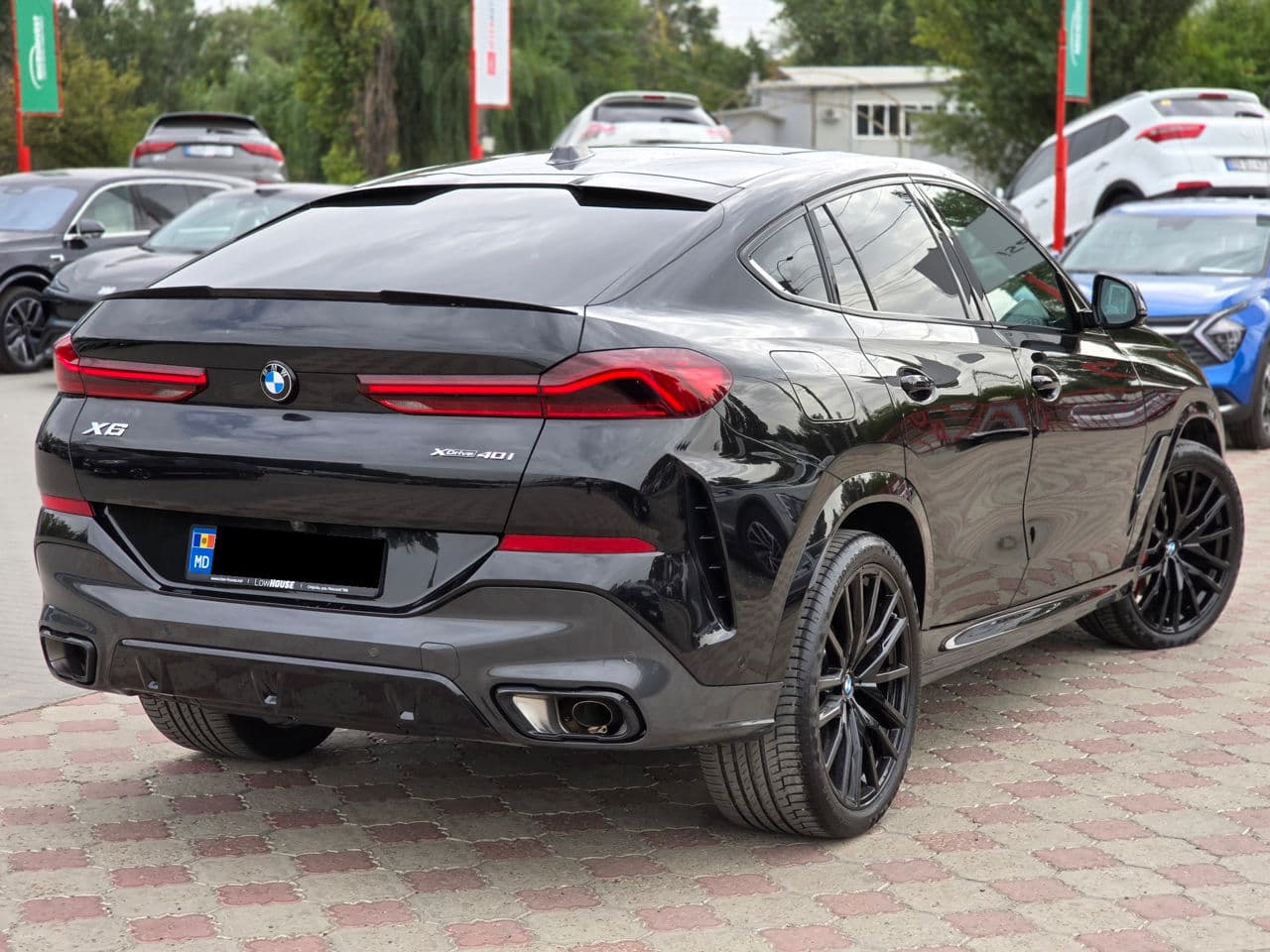 BMW X6 4.0i 2023 — Миниатюра 3