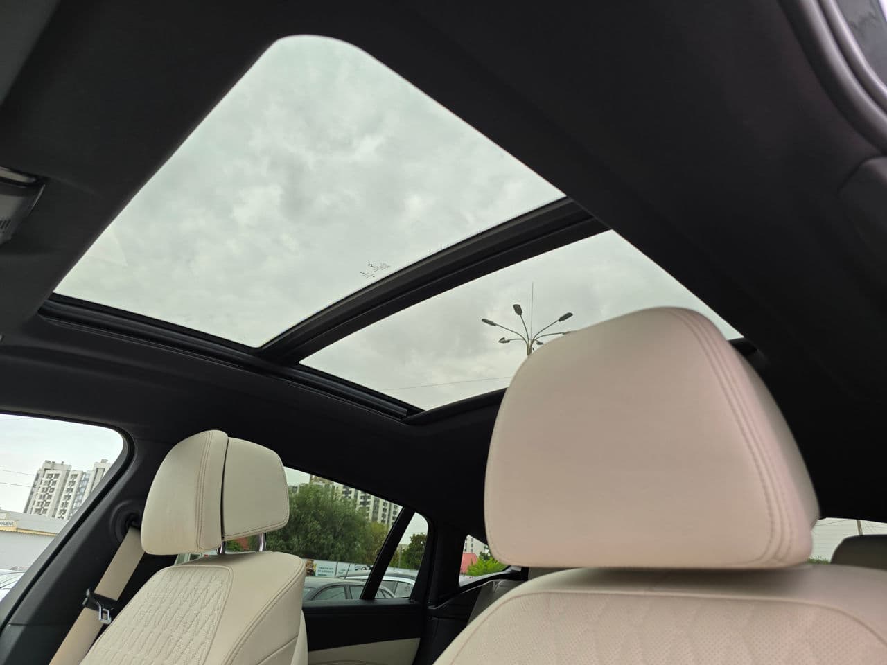 BMW X6 4.0i 2023 — Миниатюра 29
