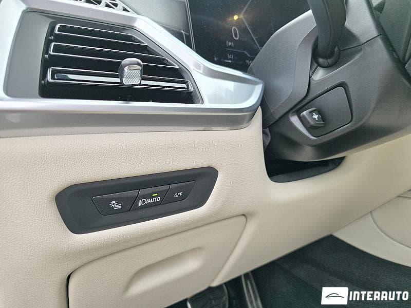 BMW X6 4.0i 2023 — Миниатюра 10
