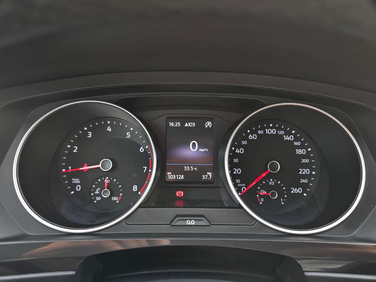Volkswagen Tiguan 2017 — Миниатюра 8