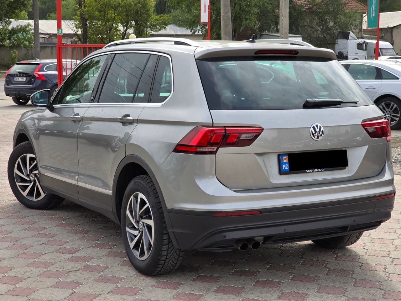 Volkswagen Tiguan 2017 — Миниатюра 2