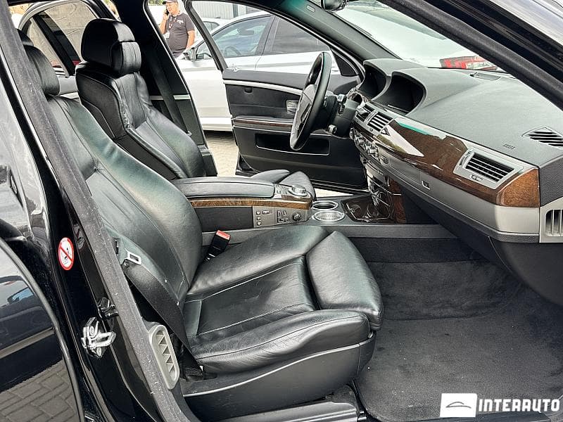 BMW 730 2005 — Миниатюра 8