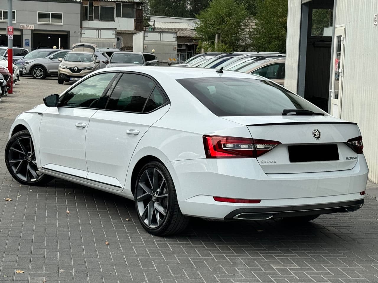 Skoda Superb 2017 — Миниатюра 2