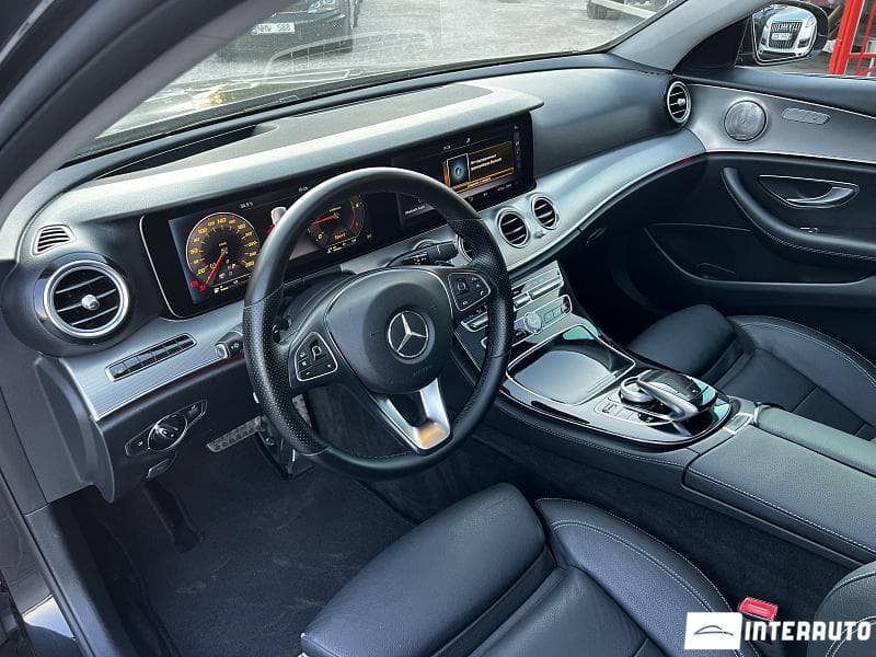 2017 Mercedes E 220 — Miniatură 5