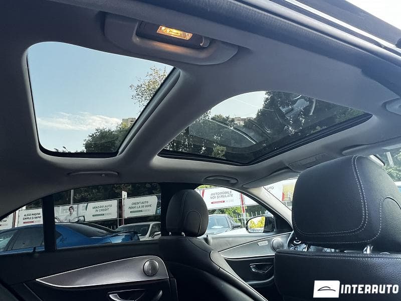 2017 Mercedes E 220 — Miniatură 16