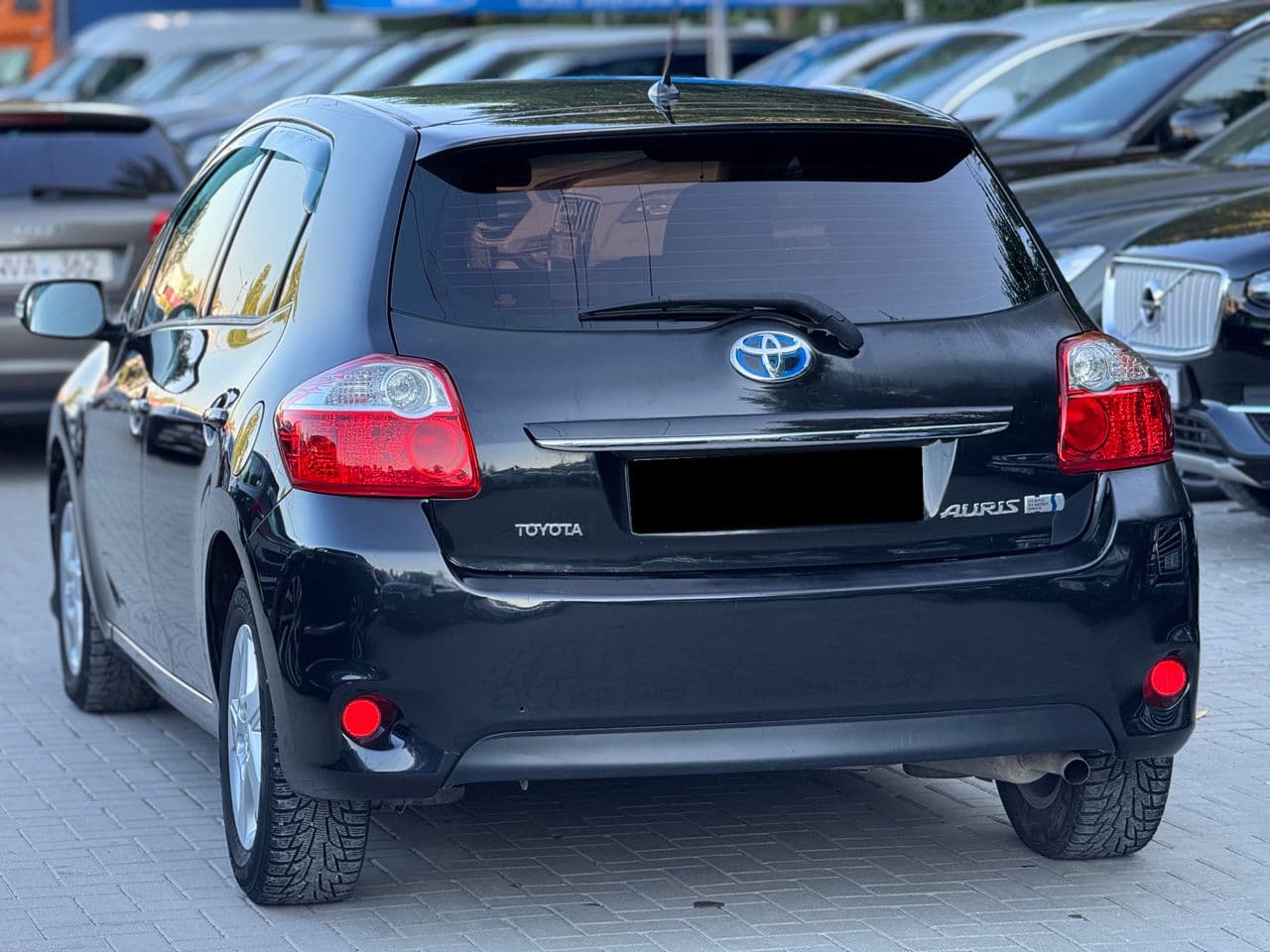 Toyota Auris 2011 — Миниатюра 2