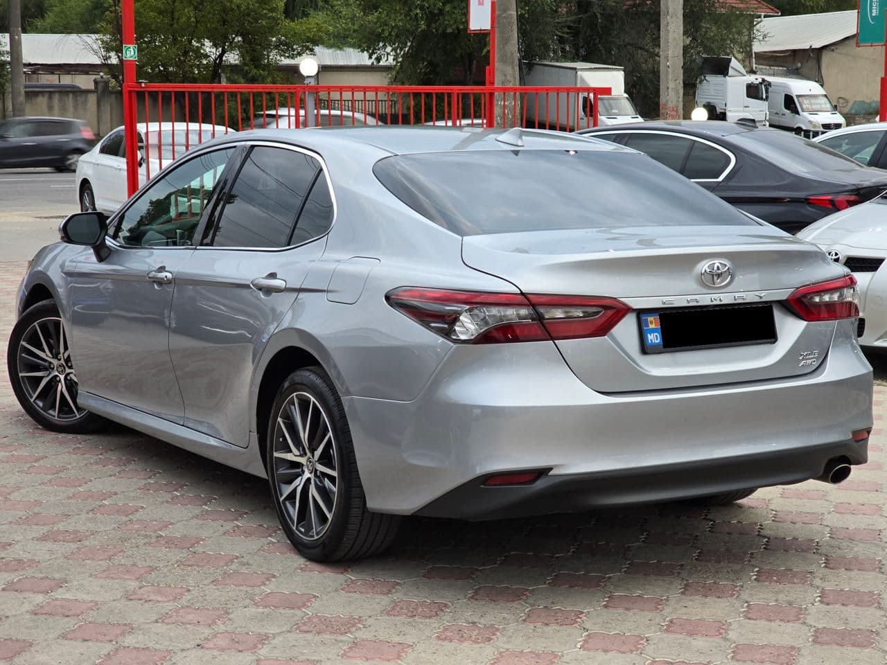 Toyota Camry 2023 — Миниатюра 3