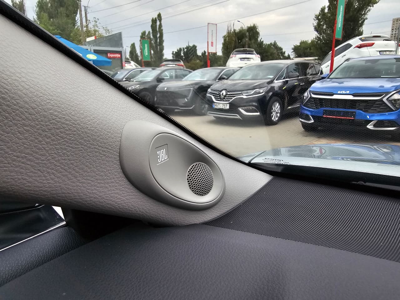 Toyota Camry 2023 — Миниатюра 15