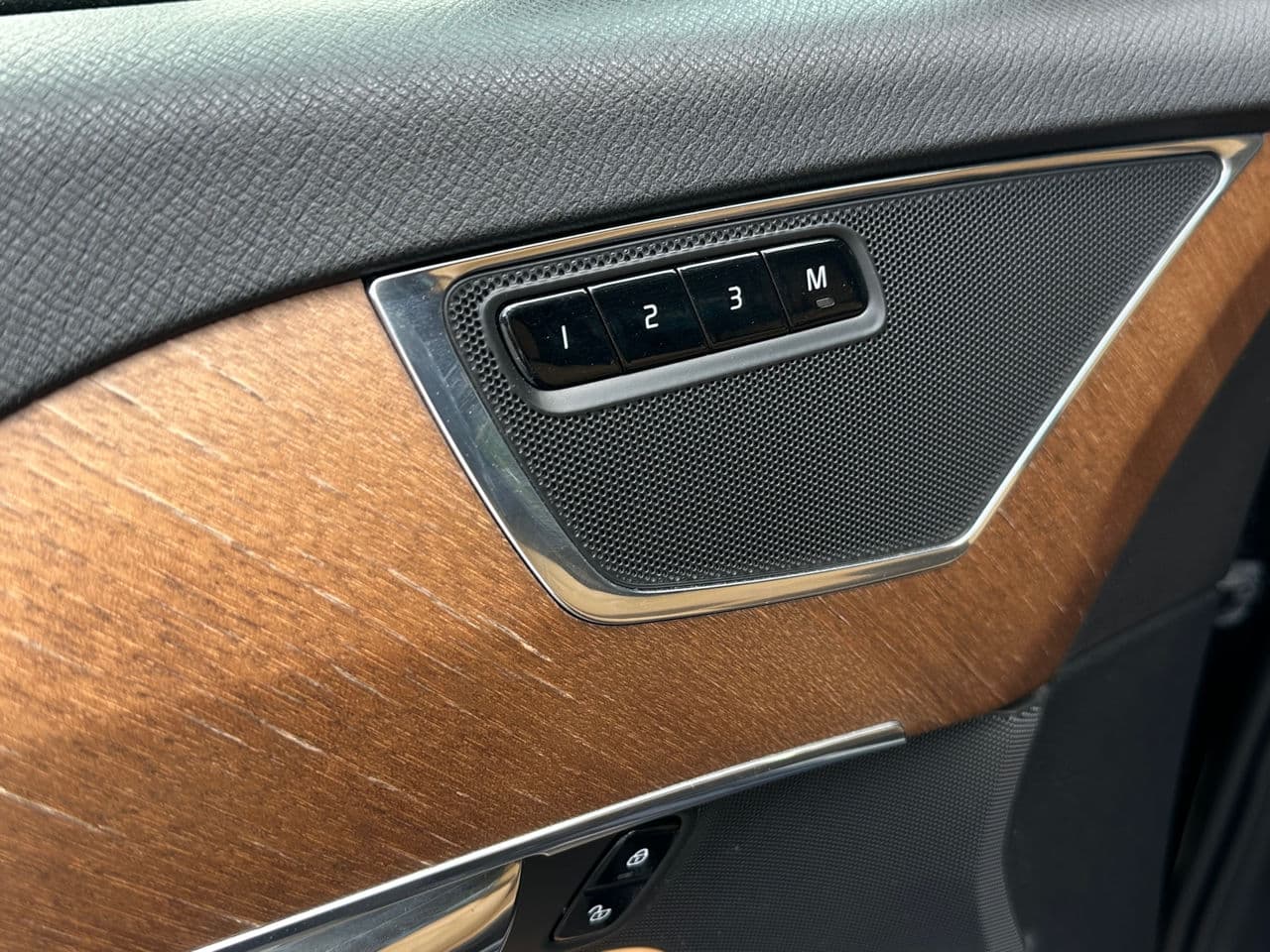 Volvo XC 90 2016 — Миниатюра 9