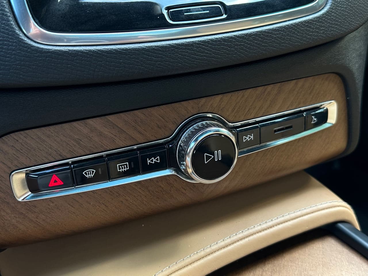 Volvo XC 90 2016 — Миниатюра 15