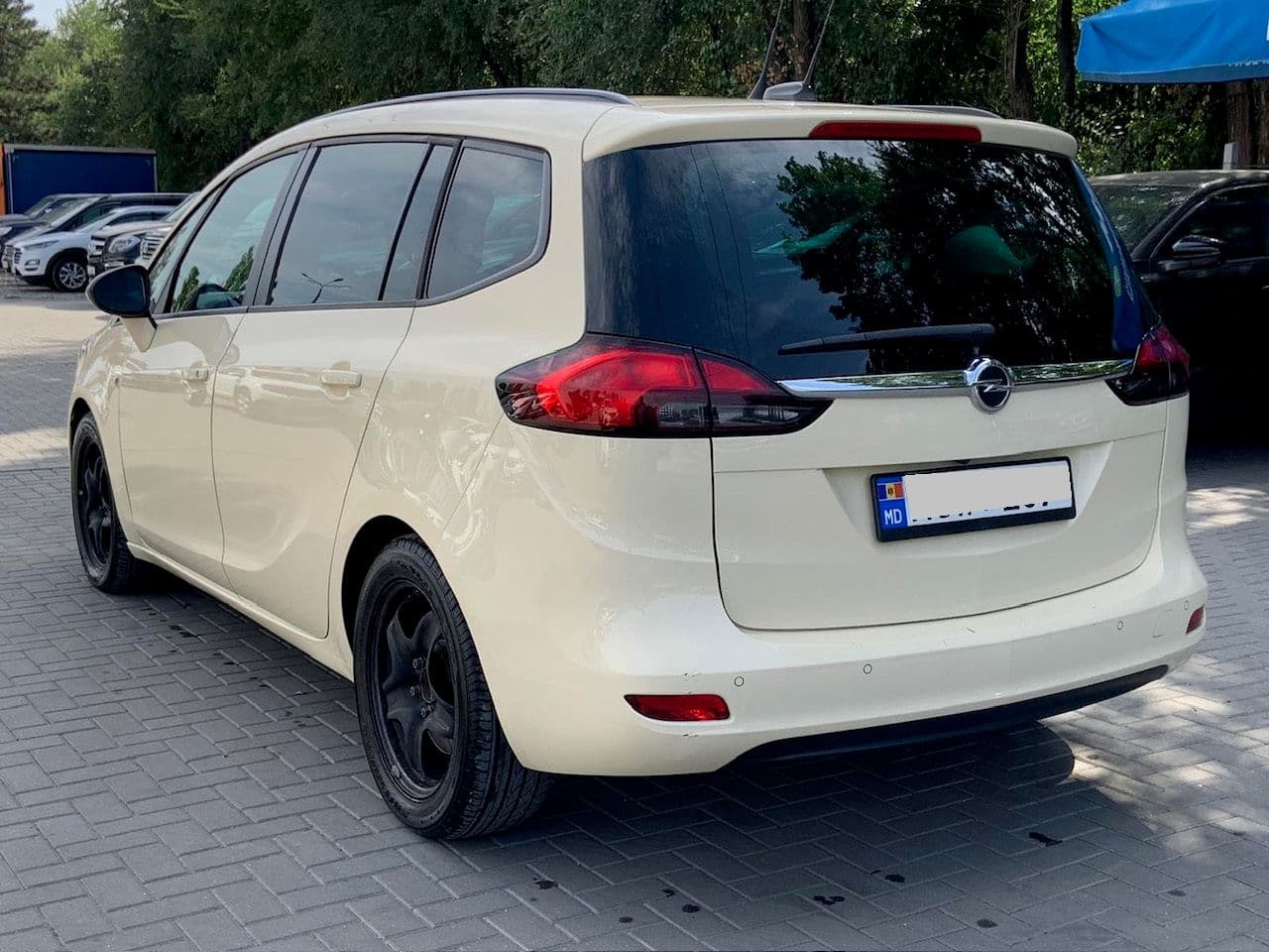 Opel Zafira 2018 — Миниатюра 4