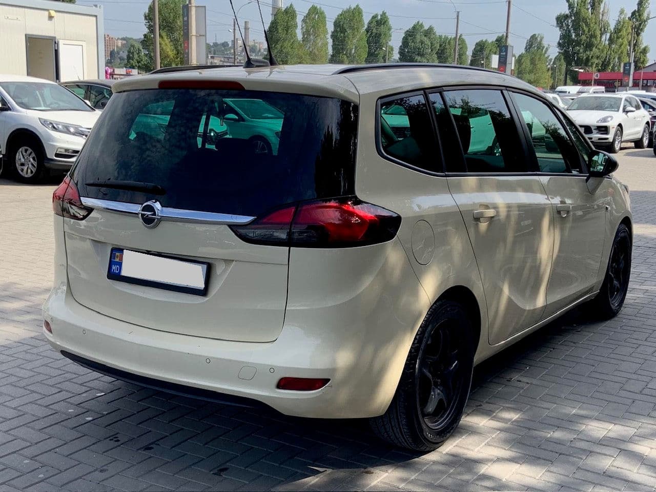 Opel Zafira 2018 — Миниатюра 2