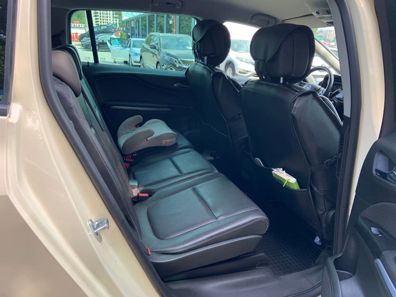 Opel Zafira 2018 — Миниатюра 13