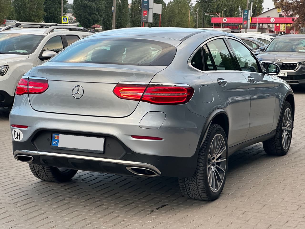 Mercedes GLC 350e Coupe 2018 — Миниатюра 2