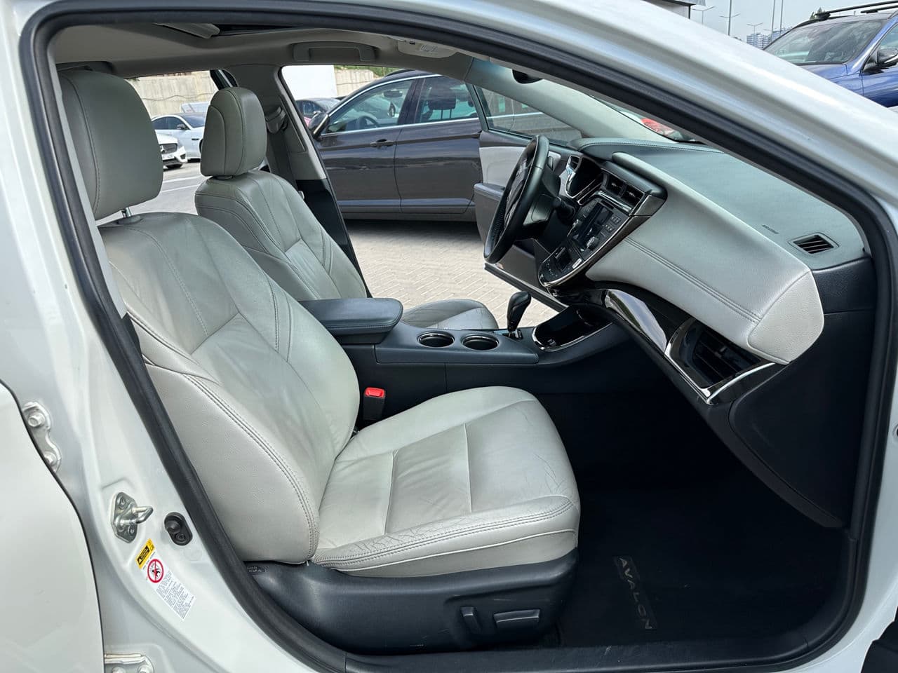 2013 Toyota Avalon — Miniatură 14