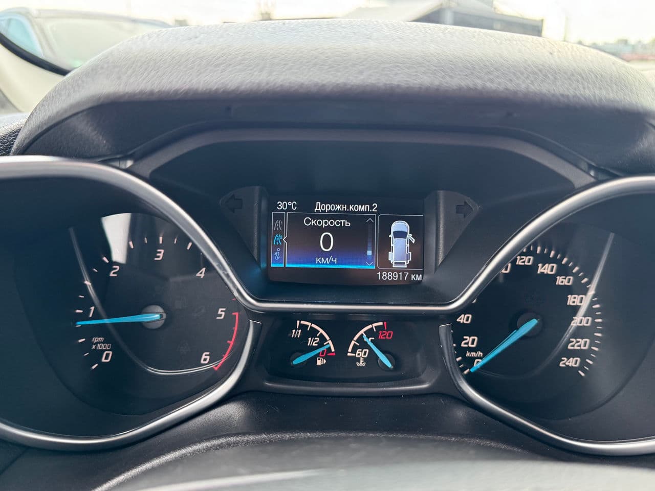 Ford Tourneo Connect 2017 — Миниатюра 8