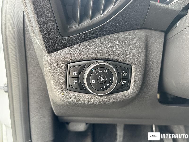 Ford Tourneo Connect 2017 — Миниатюра 19