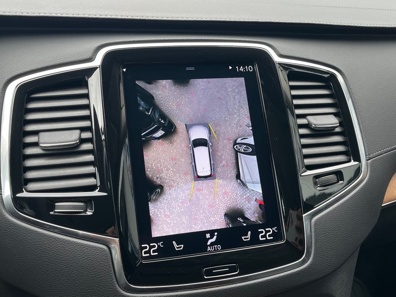 Volvo XC 90 2022 — Миниатюра 14