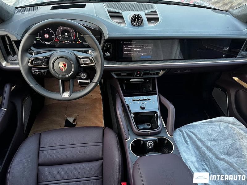 Porsche Cayenne S Coupe 2024 — Миниатюра 8