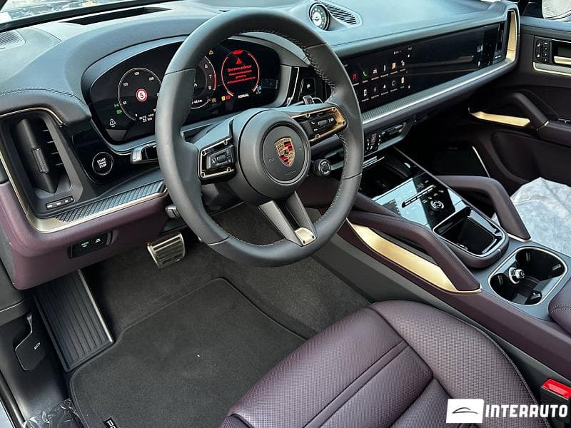 Porsche Cayenne S Coupe 2024 — Миниатюра 7