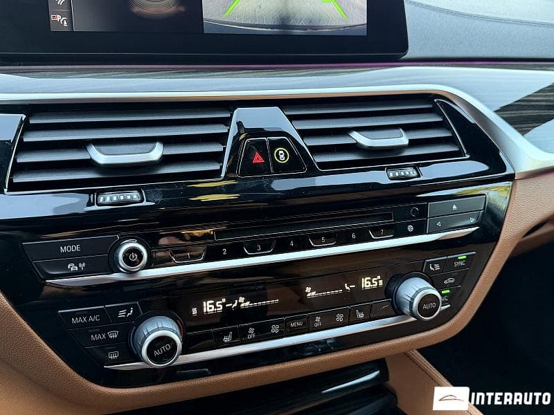 BMW 520 2017 — Миниатюра 14