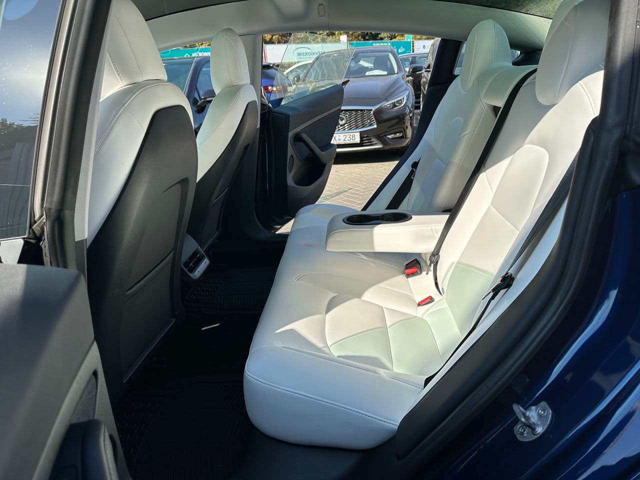 Tesla Model 3 2022 — Миниатюра 15