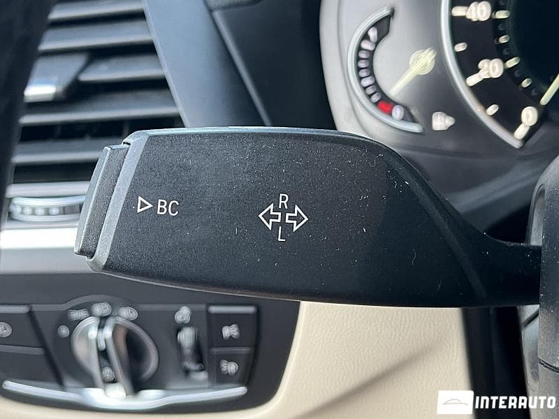 2018 BMW X3 3.0i — Miniatură 18