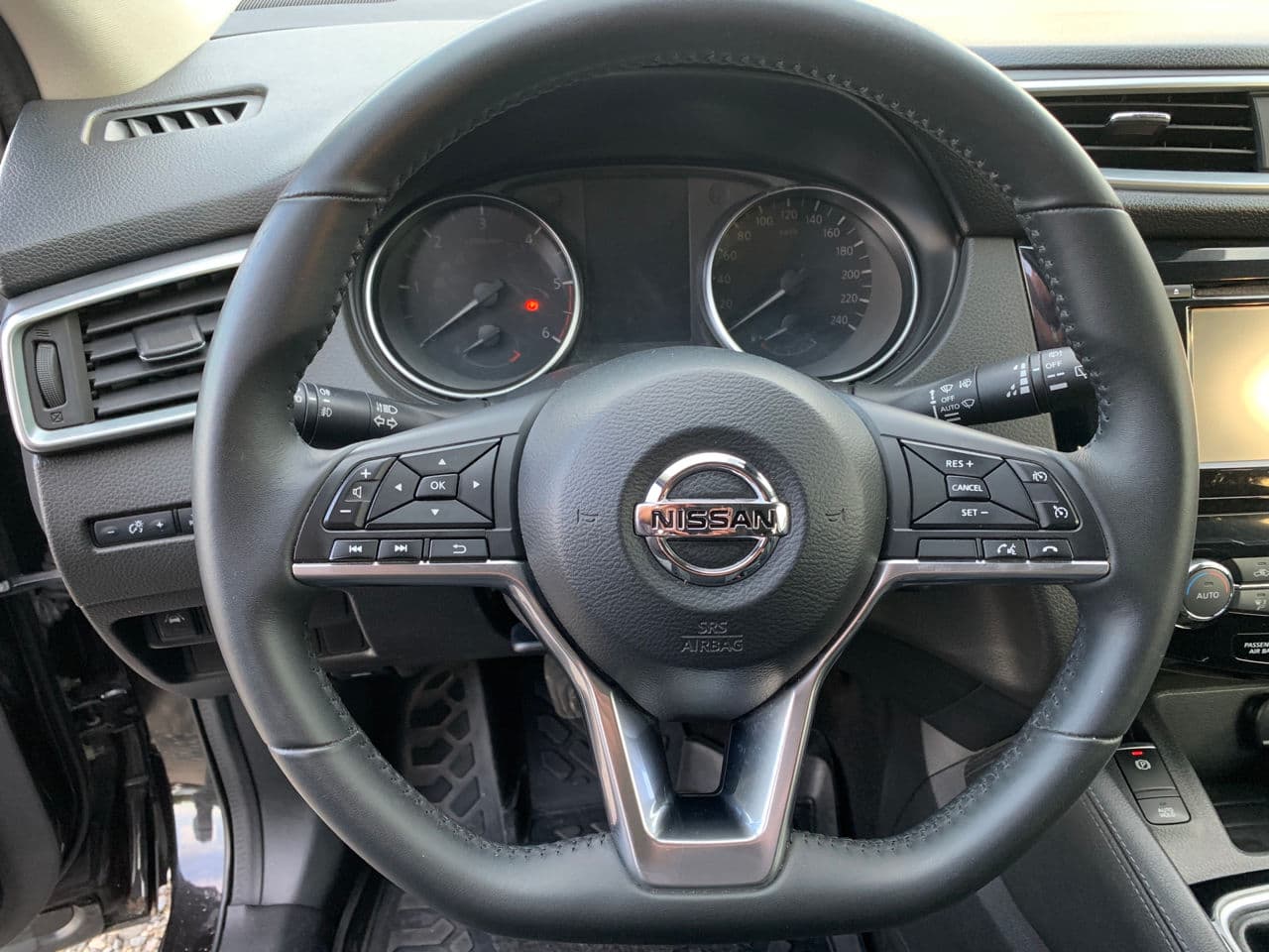 Nissan Qashqai 2018 — Миниатюра 6