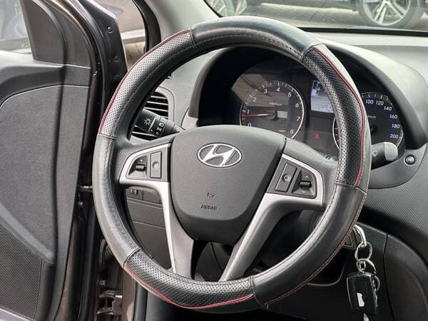2016 Hyundai Accent — Miniatură 7