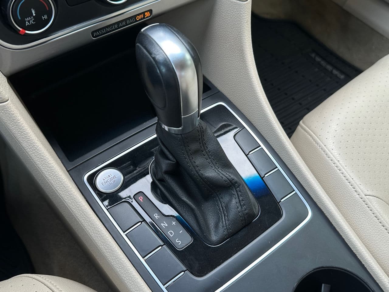 Volkswagen Passat 2015 — Миниатюра 16